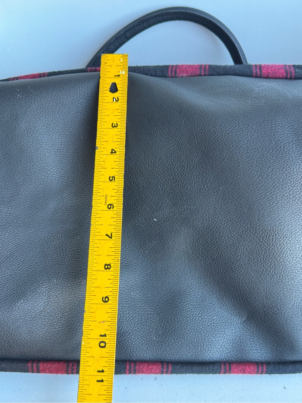 Maurices Red & Black Plaid Tote Weekender Bag with Shoulder Strap MINTY - Picture 12 of 12